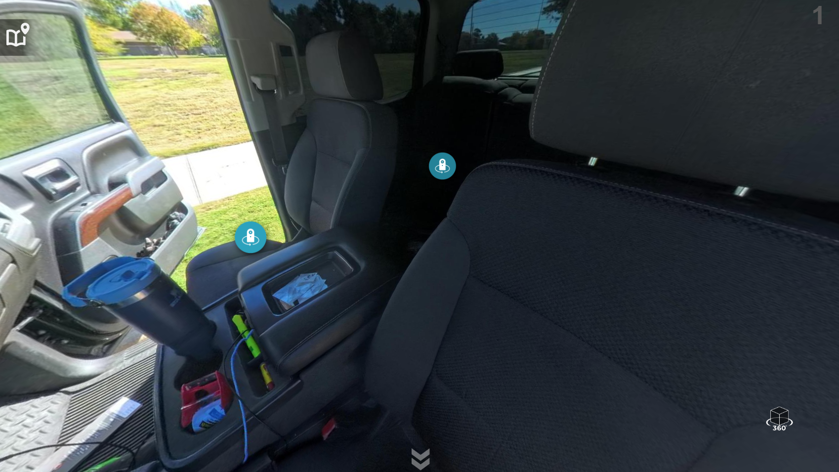 360-degree vehicle interior with clickable inspection points
